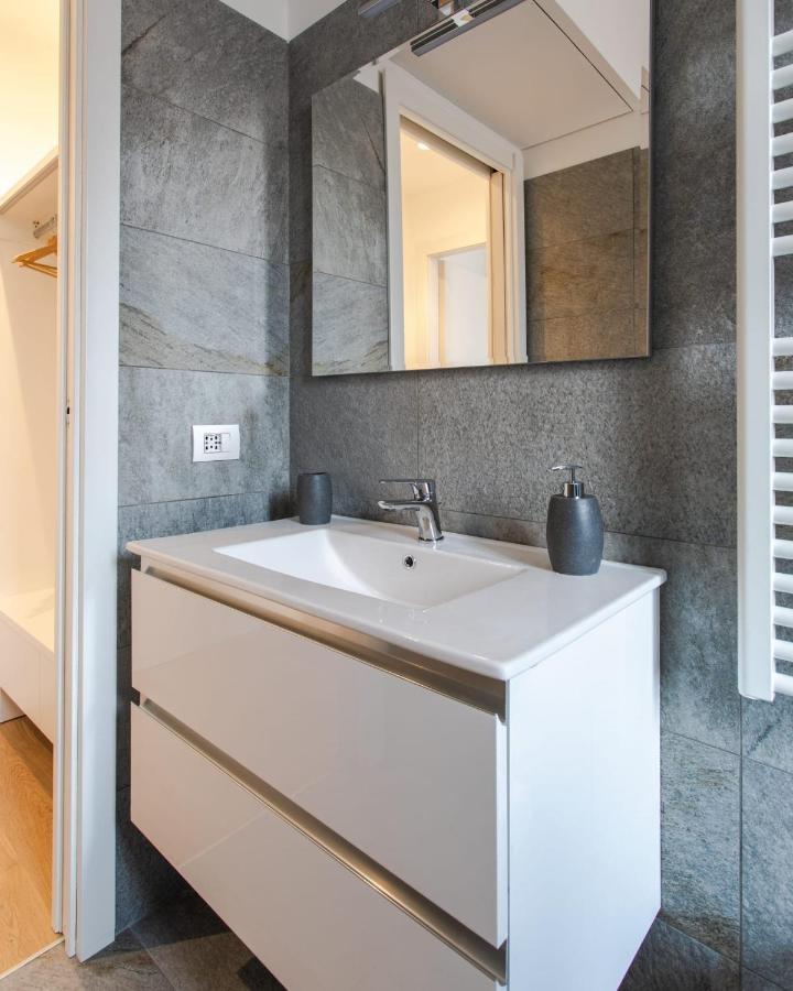 Al 32 Apartment Milan Bagian luar foto