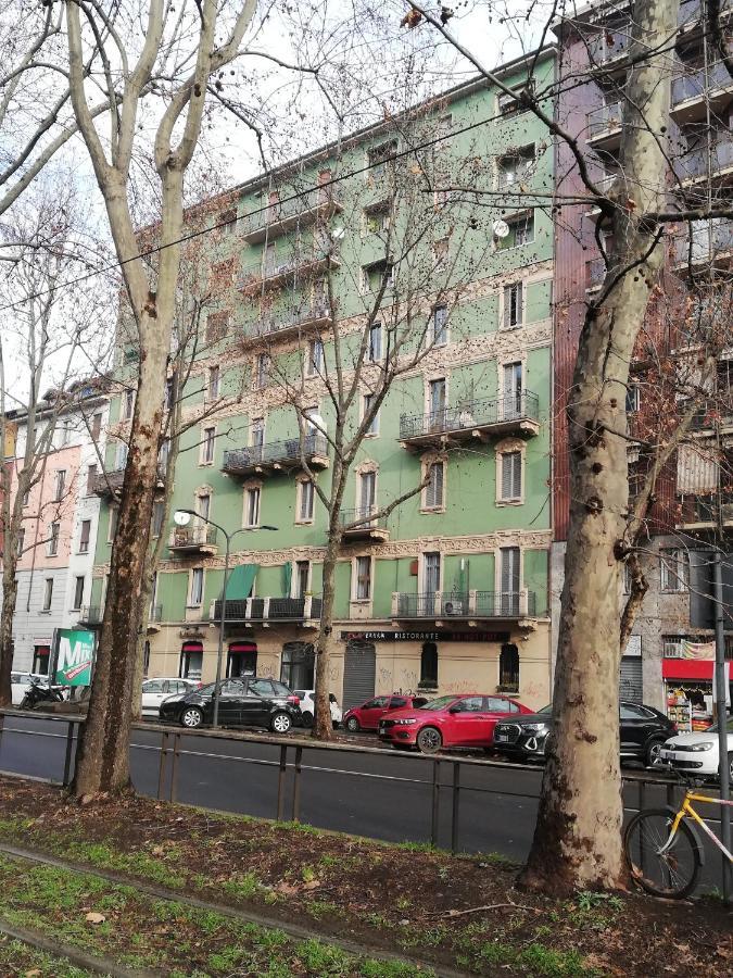 Al 32 Apartment Milan Bagian luar foto