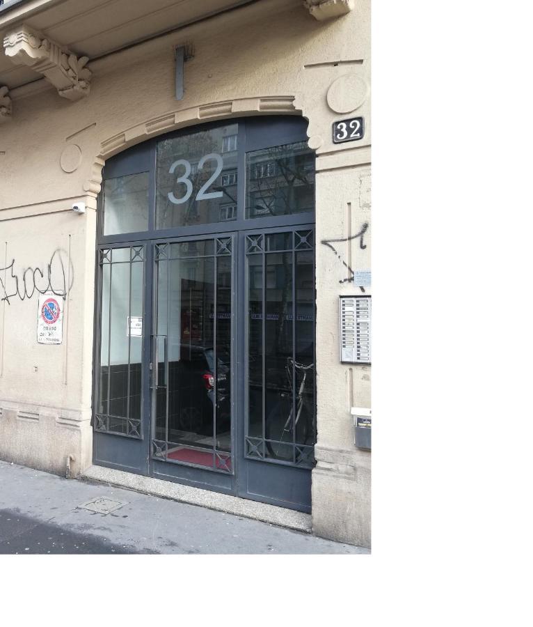 Al 32 Apartment Milan Bagian luar foto